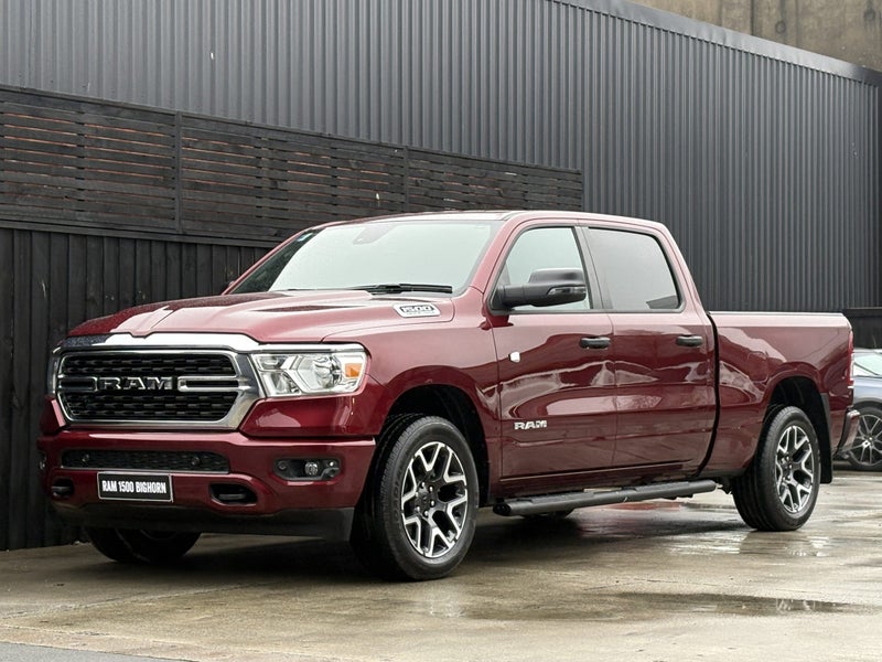 2026 Ram 1500 Bighorn Crew Hemi V8 image 5