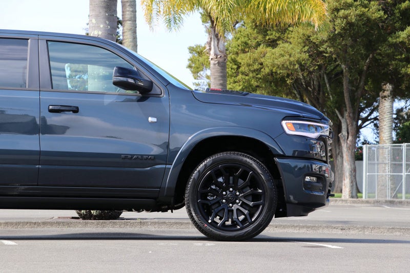 2026 Ram 1500 DT LIMITED I6 RB NIGHT EDITION image 4