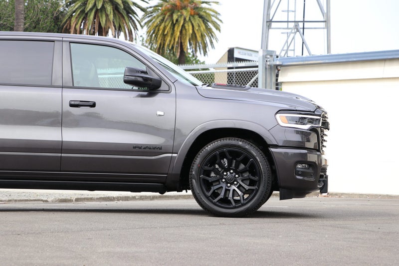 2026 Ram 1500 DT LIMITED I6 RB NIGHT EDITION image 4