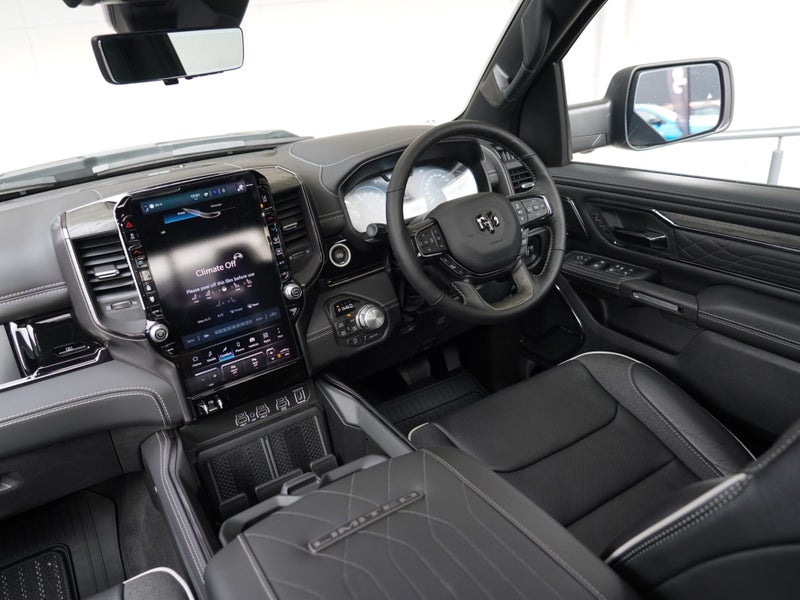 2026 Ram 1500 DT Limted RB Night Edition 3.0P 4... image 3