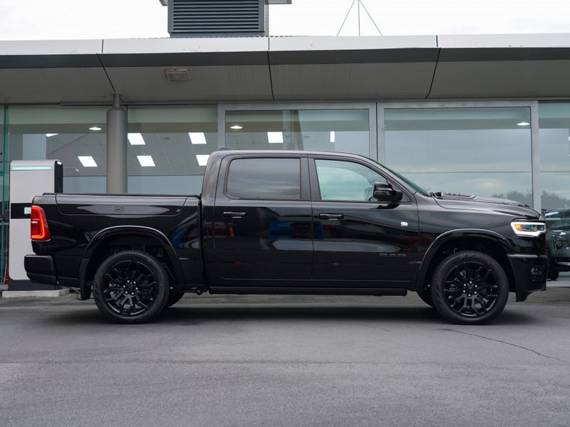 2026 Ram 1500 DT Limted RB Night Edition 3.0P 4... image 2