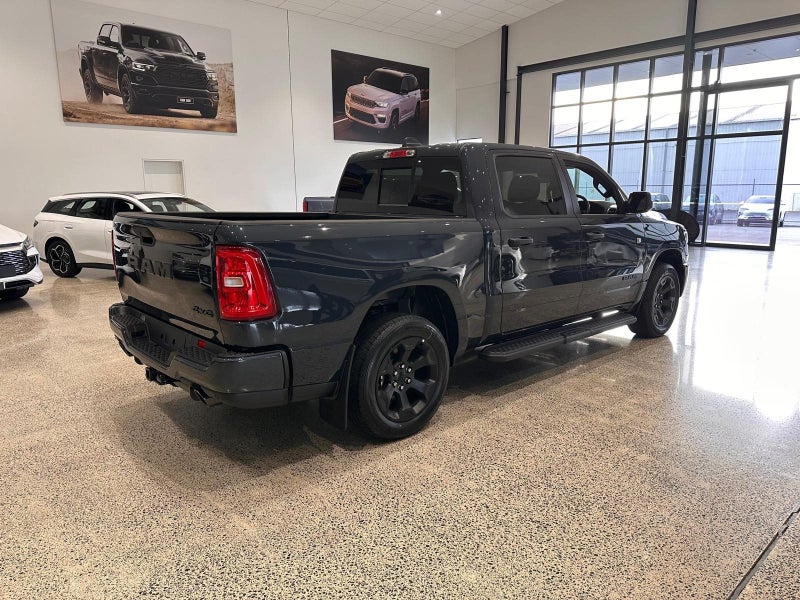 2026 Ram 1500 Express Bla image 3