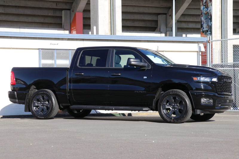 2026 Ram 1500 Express Black Edition 3.0 Hurricane image 3
