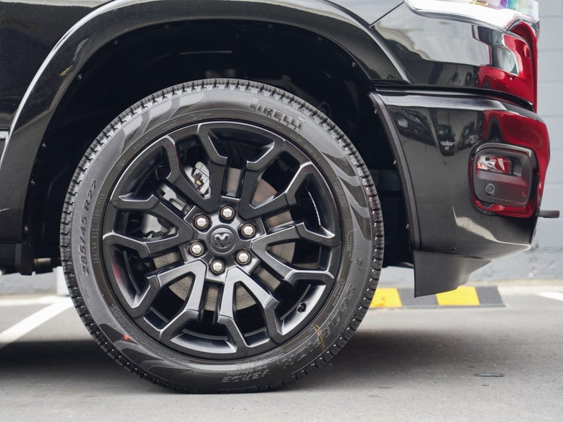2026 Ram 1500 Limited I6 Rb Night image 5