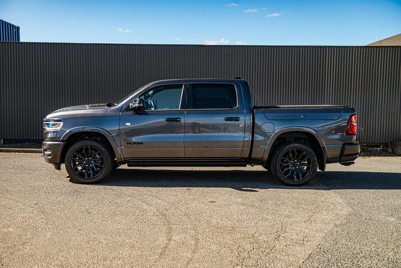 2026 Ram 1500 Limited I6 Rb Night image 4