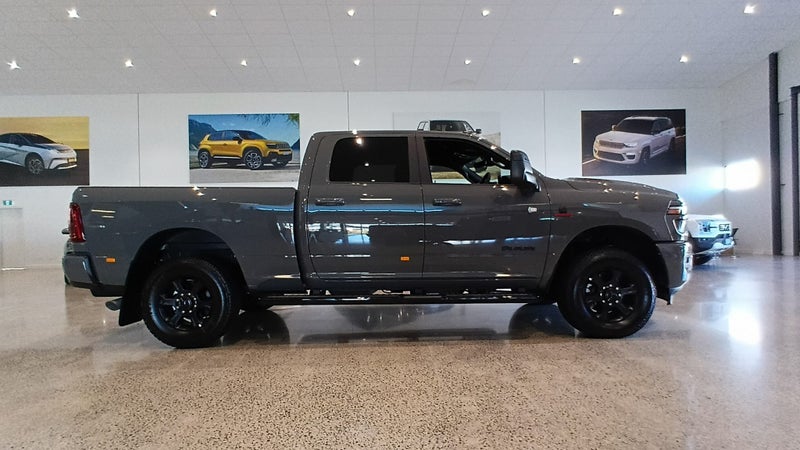 2026 Ram 3500 Ho image 2