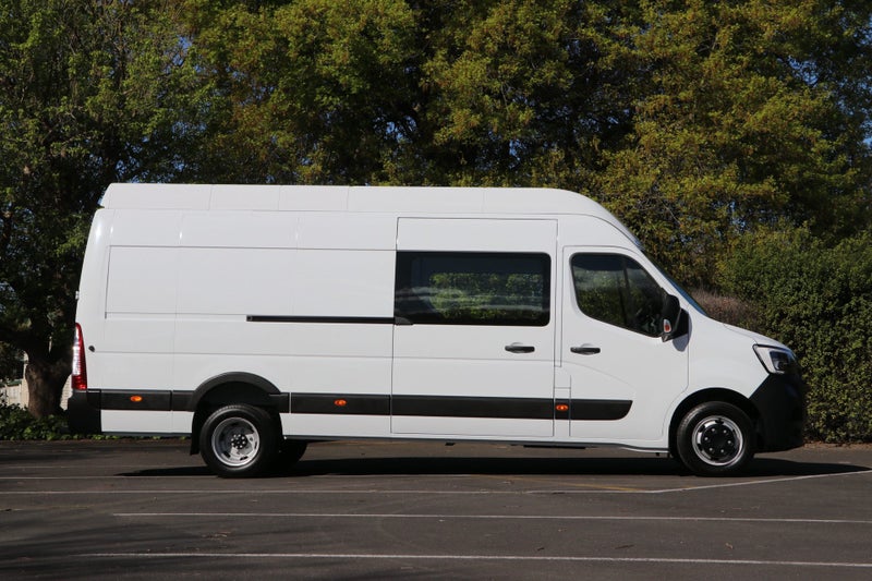 2026 Renault Master L4H3 XL Wheelbase image 5