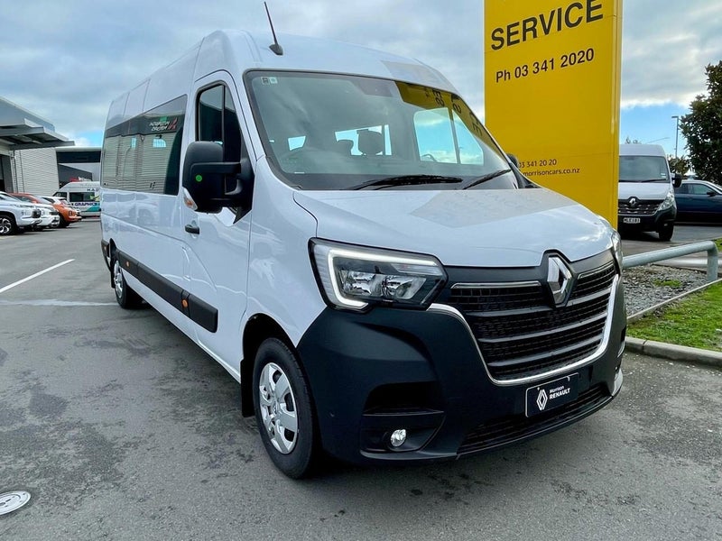 2026 Renault Master Minibus 2.3DT image 2