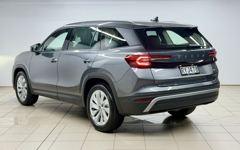 2026 Skoda Kodiaq m-Hybrid 110kW image 3