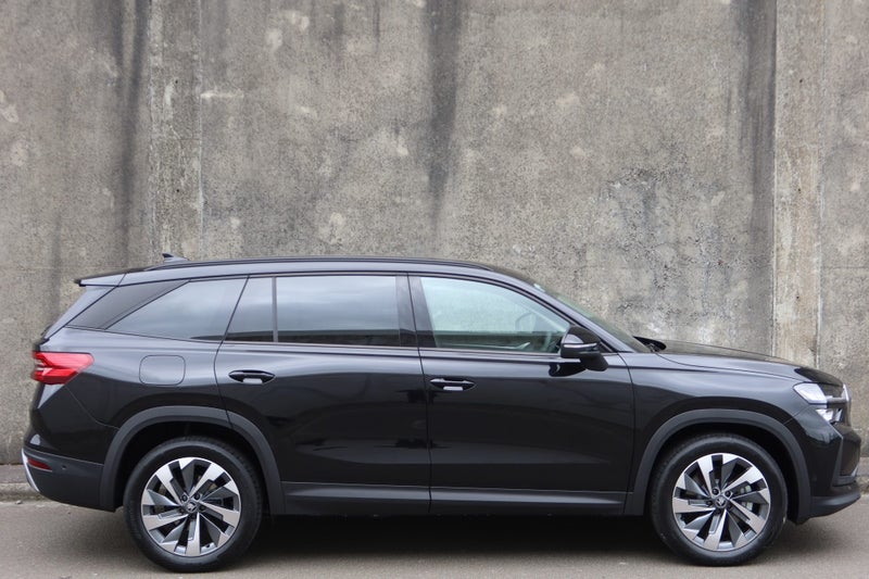 2026 Skoda Kodiaq m-Hybrid 110kW image 3
