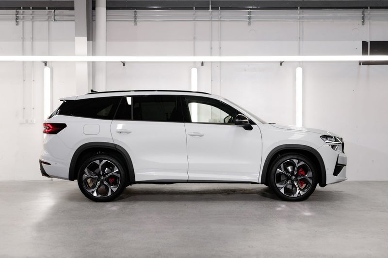 2026 Skoda Kodiaq RS image 3