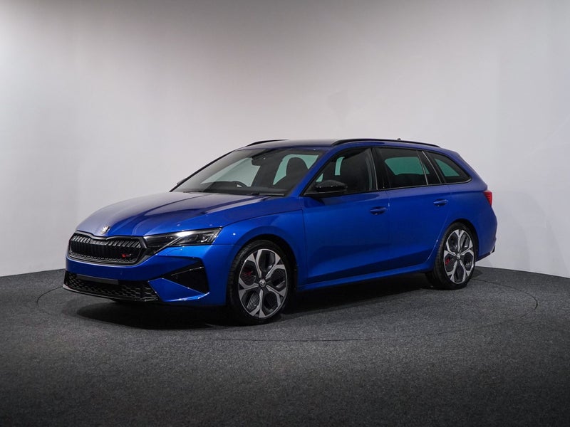 2026 Skoda Octavia RS Wagon 195kW image 3