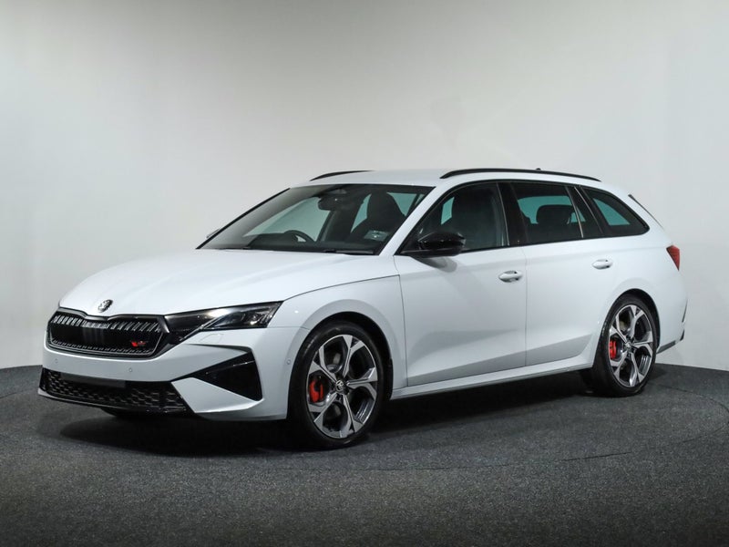 2026 Skoda Octavia RS + Wagon 195kW image 4