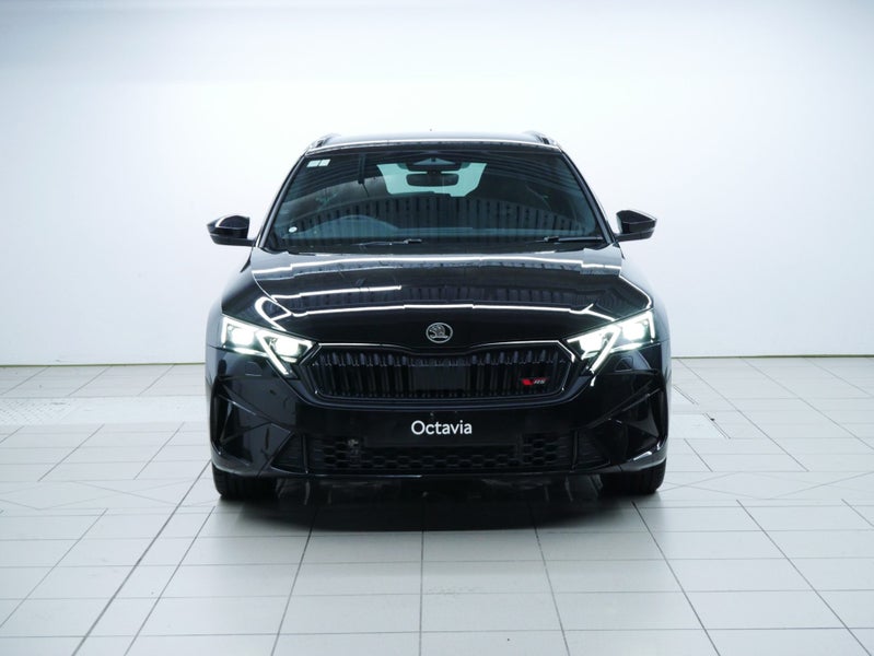 2026 Skoda Octavia Wagon RS TSI 195kW image 2