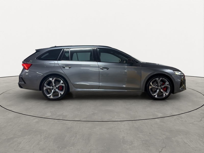 2026 Skoda Octavia Wagon RS TSI 195kW image 3