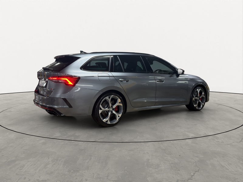 2026 Skoda Octavia Wagon RS TSI 195kW image 4