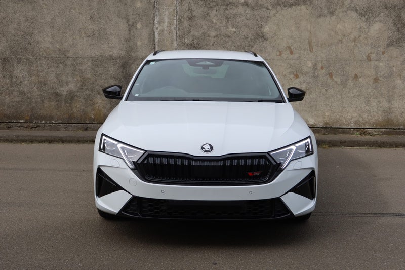 2026 Skoda Octavia Wagon RS TSI 195kW image 3