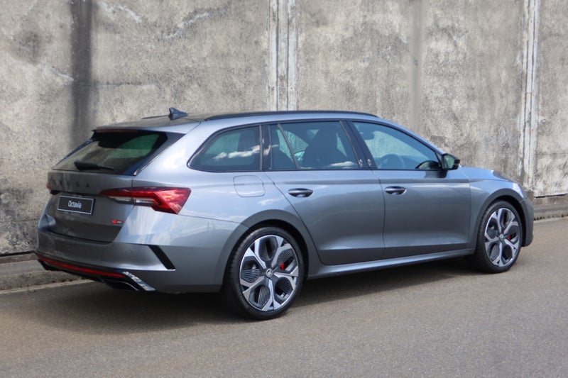 2026 Skoda Octavia Wagon RS+TSI 195kW image 3