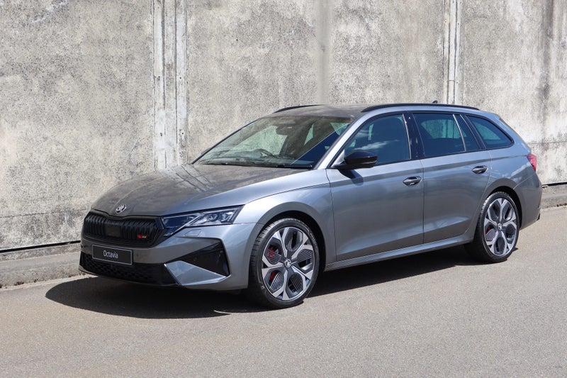 2026 Skoda Octavia Wagon RS+TSI 195kW image 4