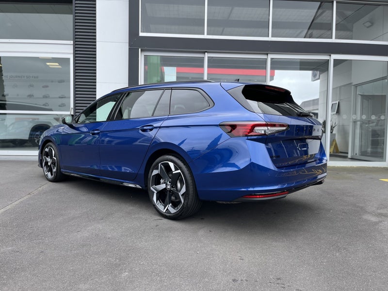 2026 Skoda Superb Sportline 195Kw 2.0P image 4