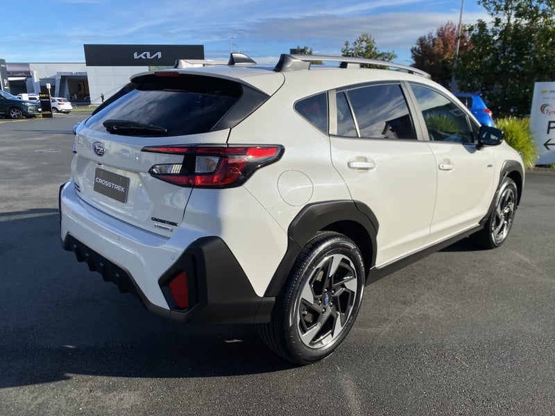 2026 Subaru Crosstrek 2.0I Premium Hybrid Auto image 4