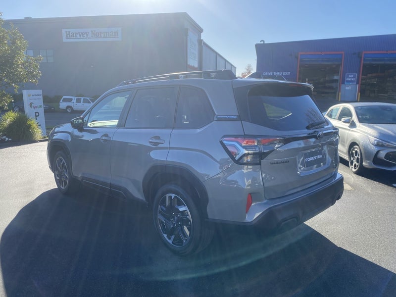 2026 Subaru Forester 2.5 AWD Petrol CVT image 4