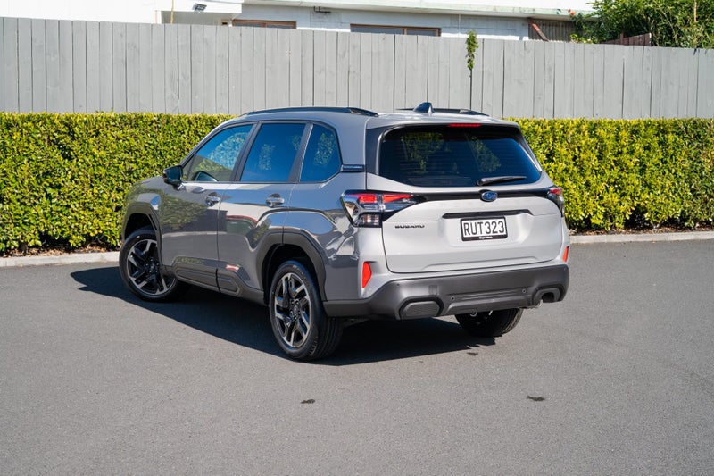 2026 Subaru Forester 2.5 AWD Touring image 3