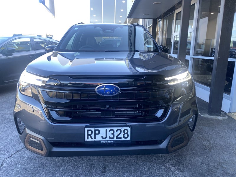 2026 Subaru Forester 2.5 Hybrid Sport image 3