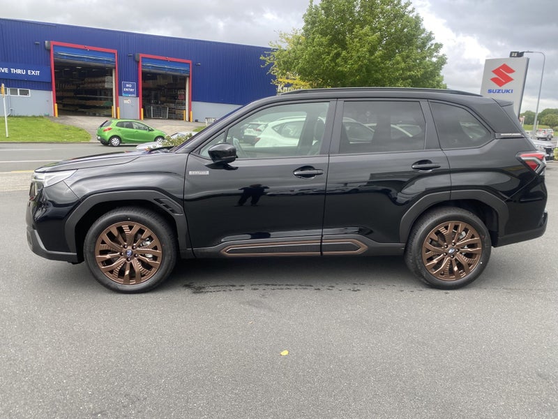 2026 Subaru Forester 2.5 Hybrid Sport CVT image 4