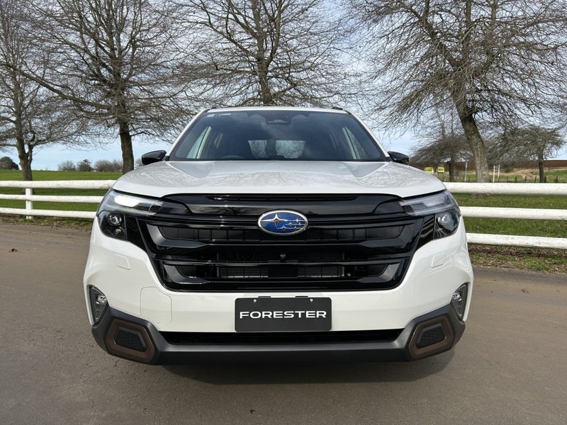 2026 Subaru Forester 2.5 Hybrid Sport CVT image 2