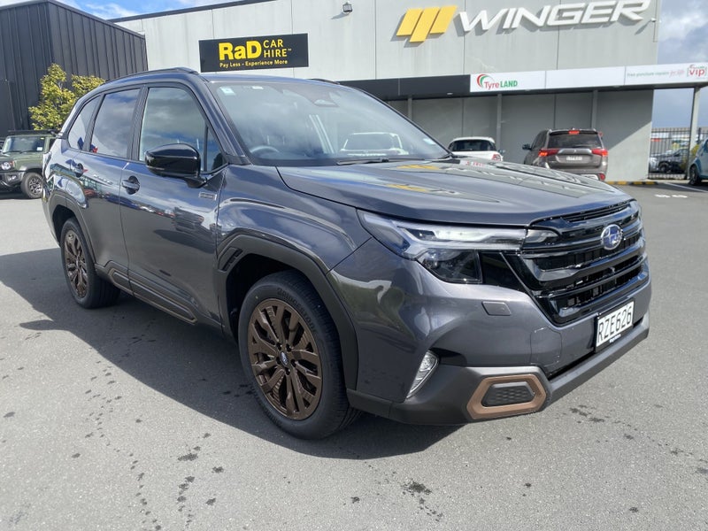 2026 Subaru Forester 2.5 Hybrid Sport CVT image 3