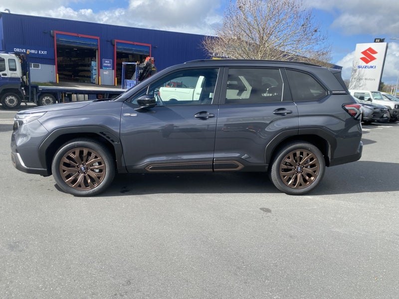 2026 Subaru Forester 2.5 Hybrid Sport CVT image 4