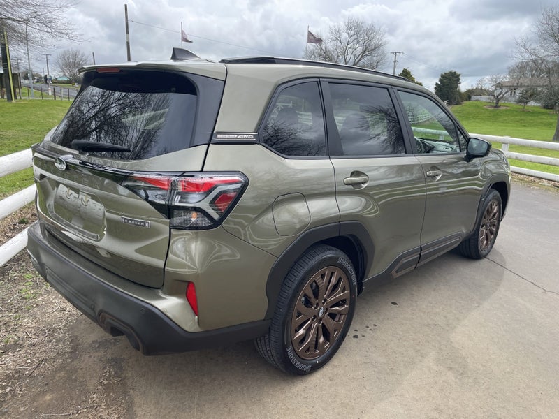 2026 Subaru Forester 2.5 Hybrid Sport CVT image 4