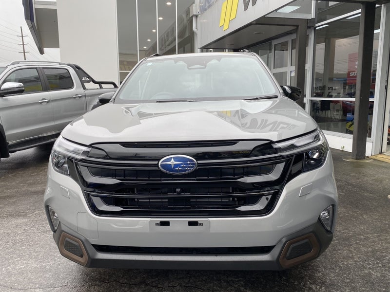 2026 Subaru Forester 2.5 Hybrid Sport Hybrid image 3