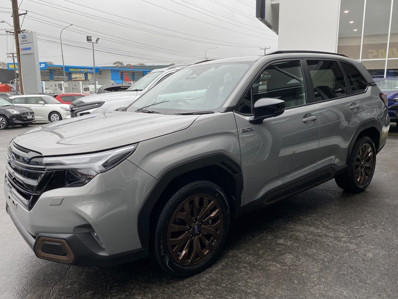 2026 Subaru Forester 2.5 Hybrid Sport Hybrid image 4