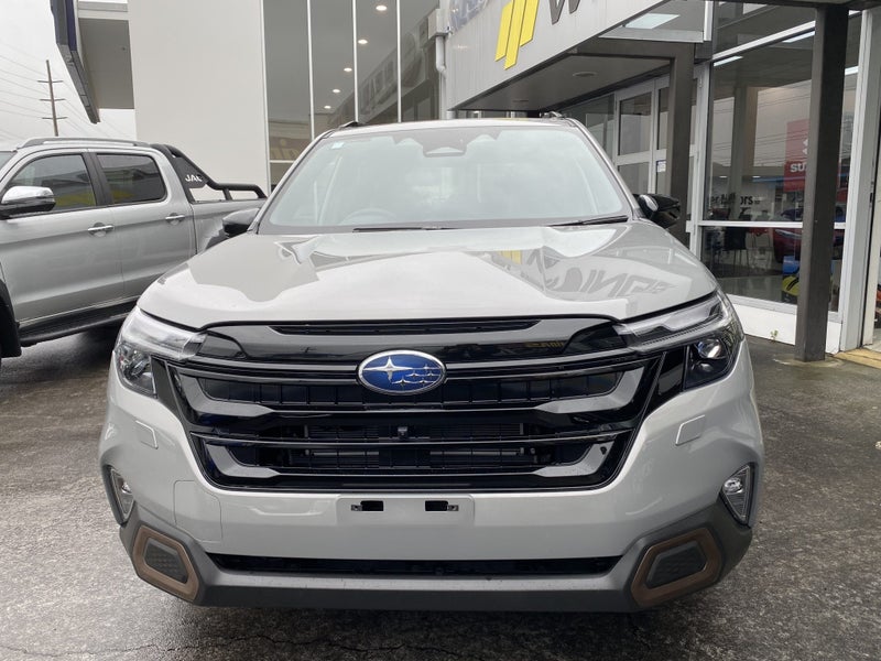 2026 Subaru Forester 2.5 Hybrid Sport Hybrid Spor image 3