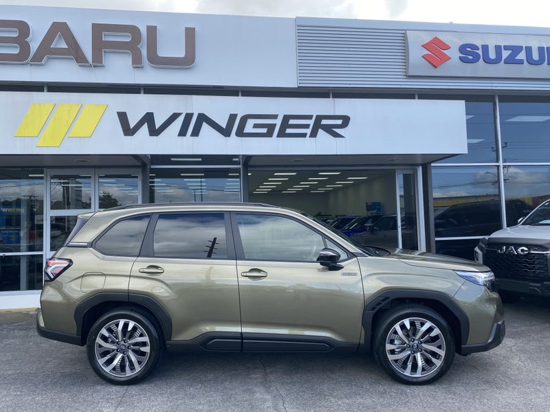 2026 Subaru Forester 2.5 Hybrid Touring image 3