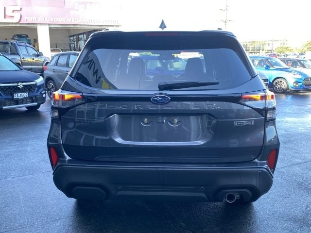 2026 Subaru Forester 2.5 Hybrid Touring image 3