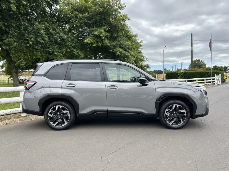 2026 Subaru Forester 2.5 Touring AWD Auto Petrol image 3