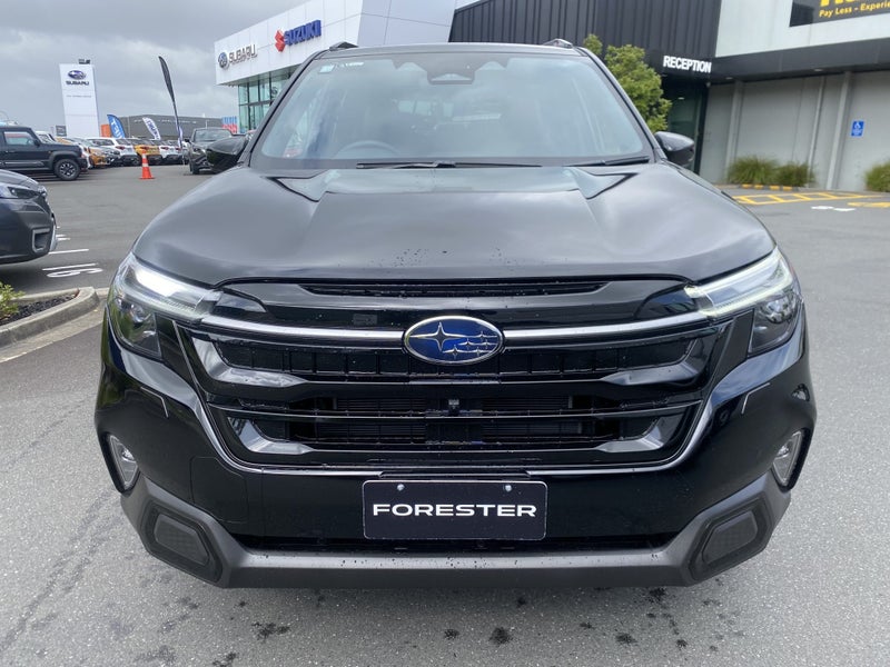 2026 Subaru Forester 2.5 Touring Hybrid AWD CVT image 2