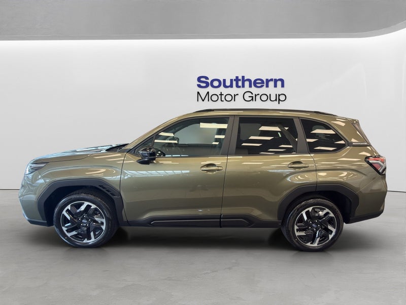 2026 Subaru Forester AWD Touring image 4