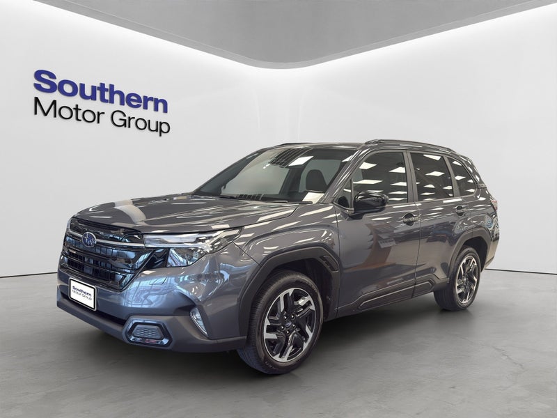 2026 Subaru Forester AWD Touring Wagon CVT image 3