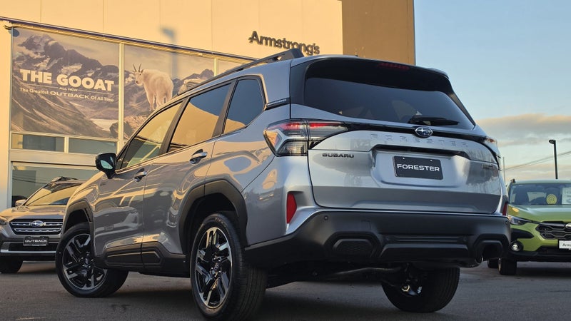 2026 Subaru Forester BRAND NEW | 2.5 HYBRID AWD image 2
