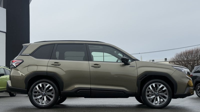 2026 Subaru Forester BRAND NEW | TOURING 2.5P H... image 3