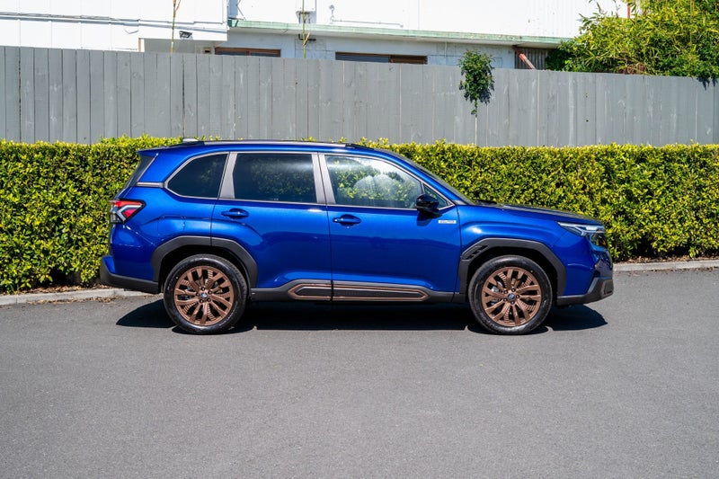 2026 Subaru Forester Hybrid AWD Sport image 2