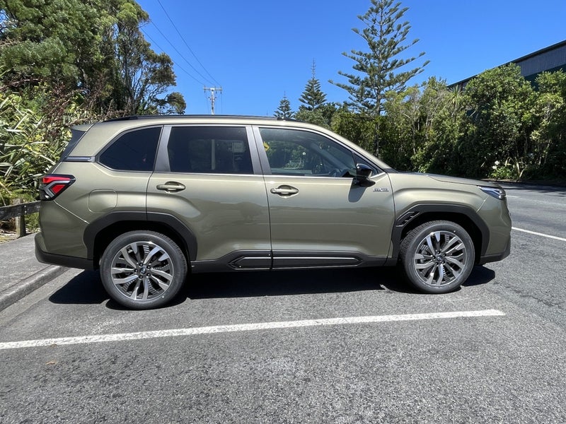 2026 Subaru Forester Hybrid AWD Touring image 4