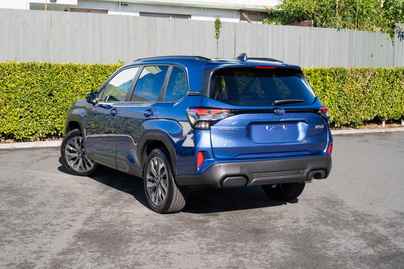 2026 Subaru Forester Hybrid AWD Touring image 3