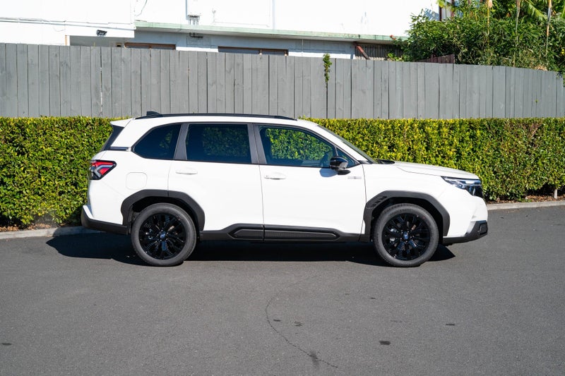 2026 Subaru Forester Hybrid AWD Touring image 2
