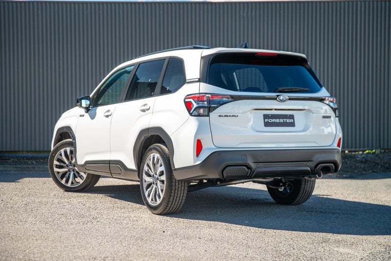 2026 Subaru Forester Hybrid Touring image 3