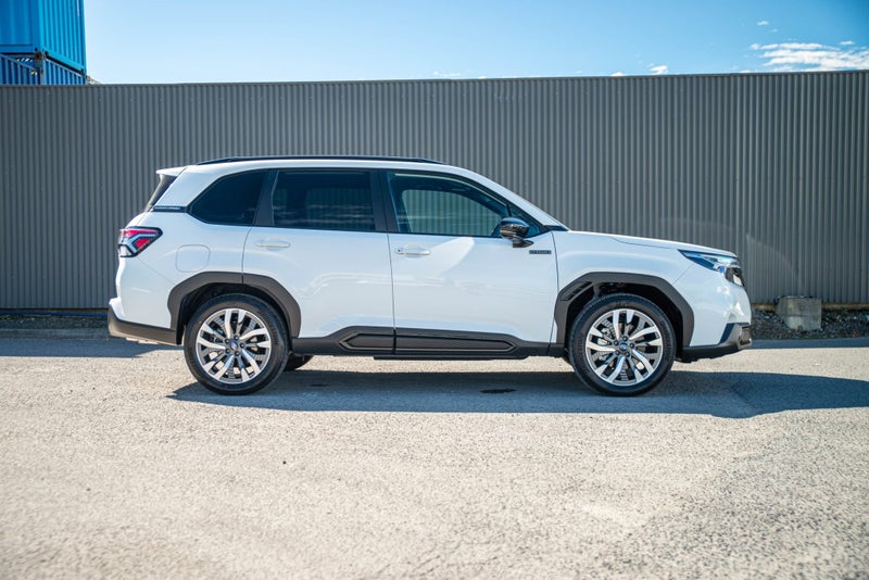 2026 Subaru Forester Hybrid Touring image 5